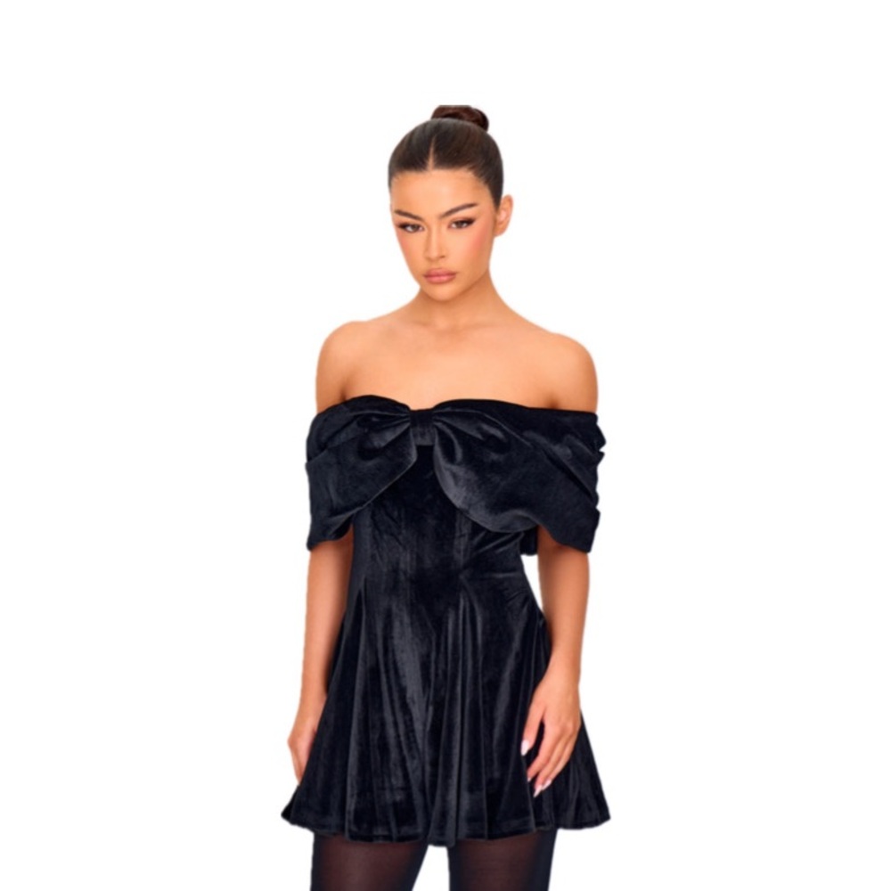 BLACK PREMIUM VELVET EXTREME BOW DETAIL ROMPER